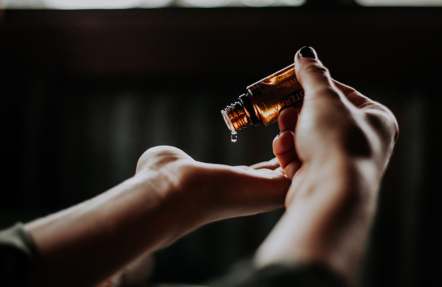 POURQUOI INTÉGRER LE CBD À VOTRE ROUTINE QUOTIDIENNE ?